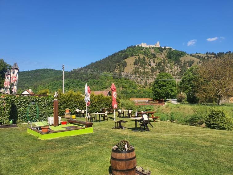 Hostinec Vo Visnovom Стара-Тура Екстер'єр фото
