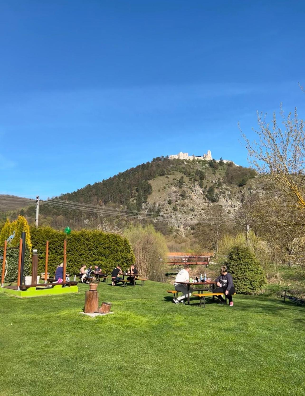 Hostinec Vo Visnovom Стара-Тура Екстер'єр фото